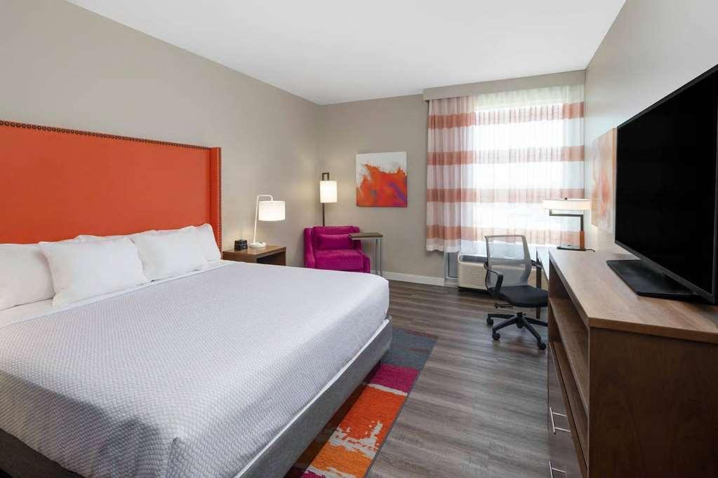 La Quinta Inn & Suites By Wyndham Wisconsin Dells- Lake Delton Room photo